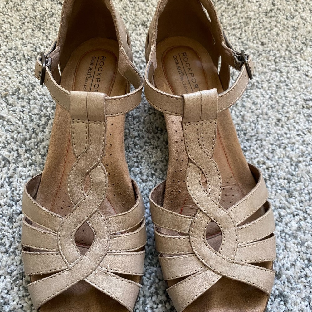 Rockport Women's Beige Strappy Sandals